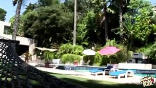 Wild Blonde's Hot Body: Sunscreen Spread Session Sparks Deep Throating & Anal👌 Thrusts