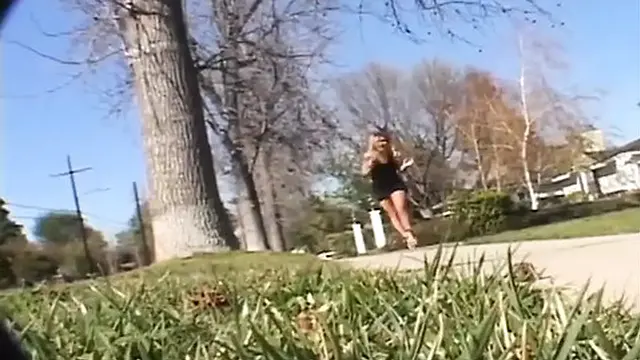 Beautiful Lady Enjoying Deep Penetration by Large Strokers