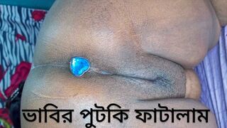 Virgin Teen Girl Gets First-Time Anal👌 Fisting with Massive Bum Plug