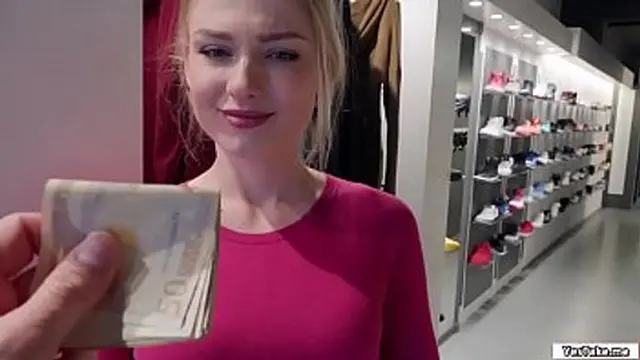 Russian clerk gives blowjob in store fitting room for big bucks