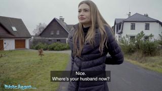 Thick cock🍆 fills wife's tight holes, stretchy ride for public agent's horny🥵 cravings'