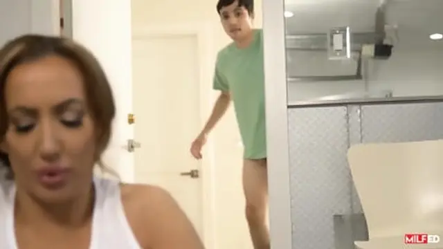 Top Rated Scene00116 - Ryan Keely